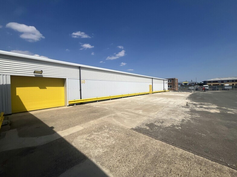 Clifton Rd, Huntingdon en alquiler - Foto del edificio - Imagen 1 de 16