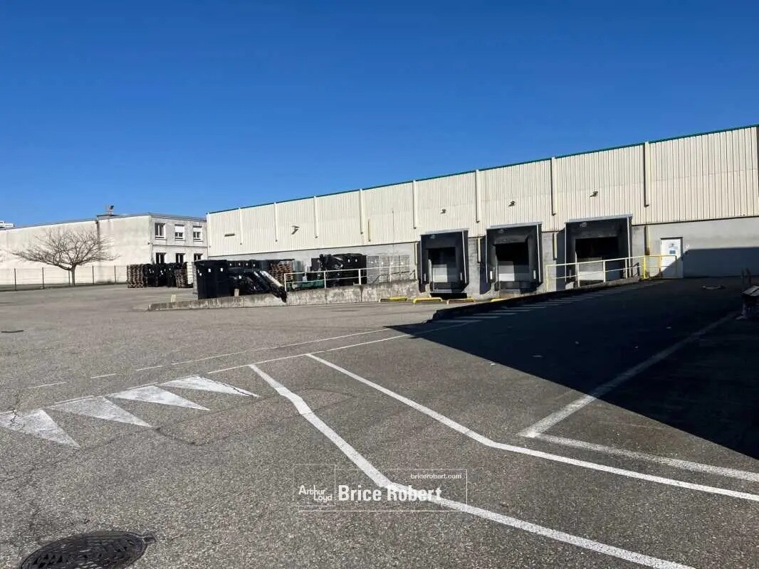 Flex en Saint-Priest en alquiler Foto del edificio- Imagen 1 de 8