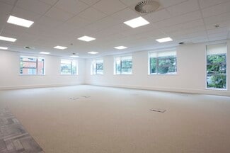 Más detalles de Crown Way, Tower Rd N, Warmley - Oficina en alquiler