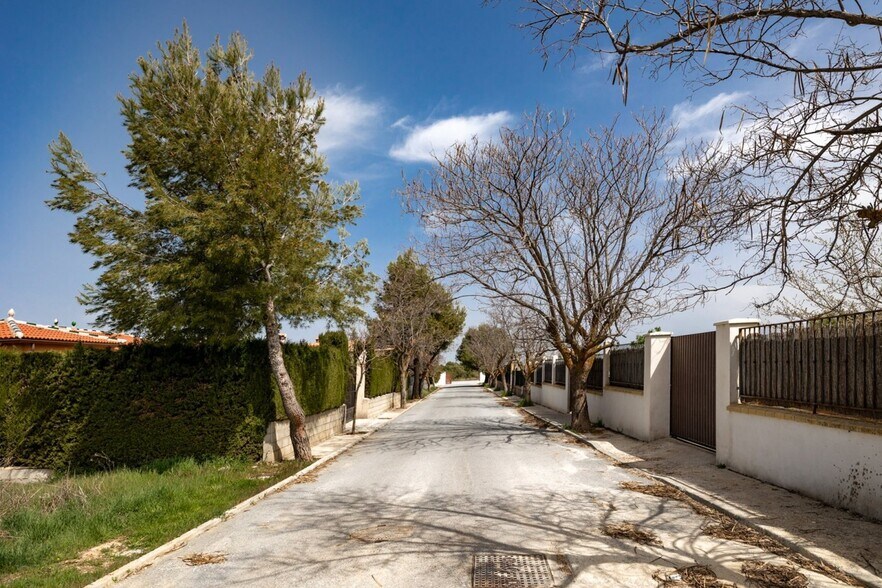 Terreno en Padul en venta - Foto del edificio - Imagen 3 de 17