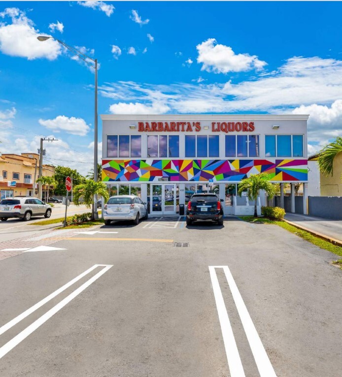 Barbarita's Liquor Dis Wholesale. cartera de 3 inmuebles en venta en LoopNet.es Foto del edificio- Imagen 1 de 9