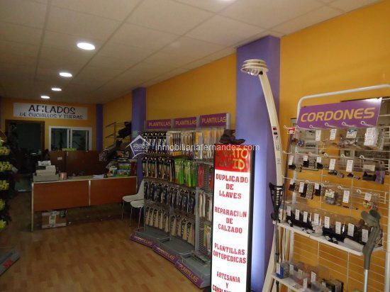 Local en Cáceres, Cáceres en venta - Foto del edificio - Imagen 3 de 6