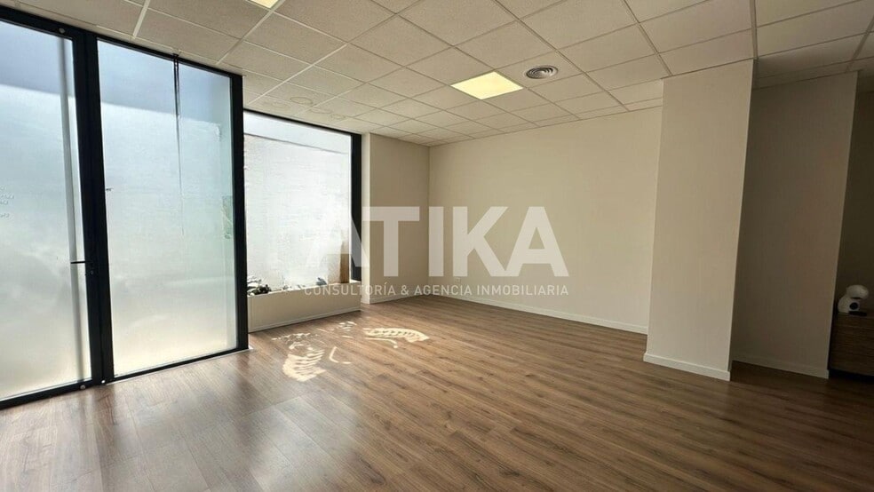 Local en Ontinyent, Valencia en alquiler - Foto del interior - Imagen 2 de 15