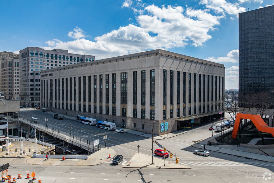 1500 W 3rd St, Cleveland, OH en alquiler - Foto del edificio - Imagen 3 de 17