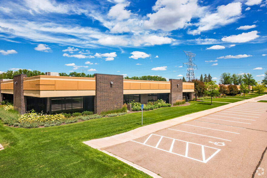 3850 N Annapolis Ln, Plymouth, MN en alquiler - Foto del edificio - Imagen 1 de 12