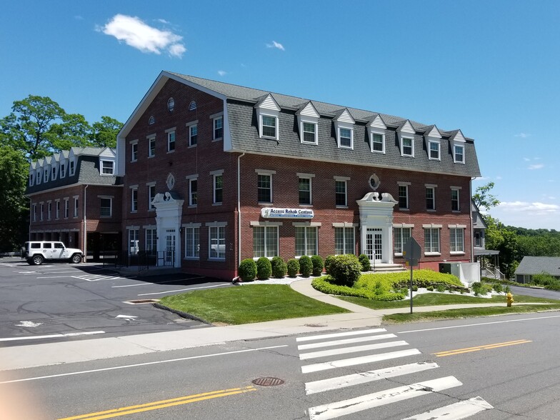 365 Main St, Watertown, CT en venta - Foto principal - Imagen 1 de 11