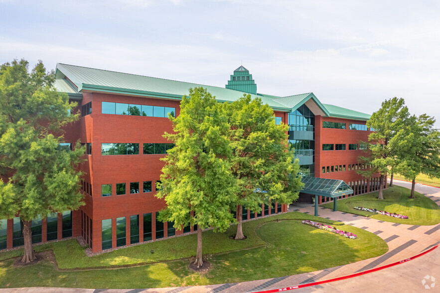 1750 Valley View Ln, Farmers Branch, TX en alquiler - Foto del edificio - Imagen 3 de 10