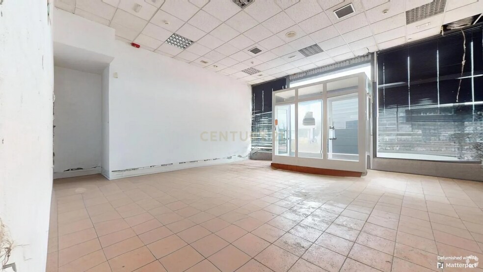 Nave en Alcalá de Henares, Madrid en venta - Foto del edificio - Imagen 2 de 7