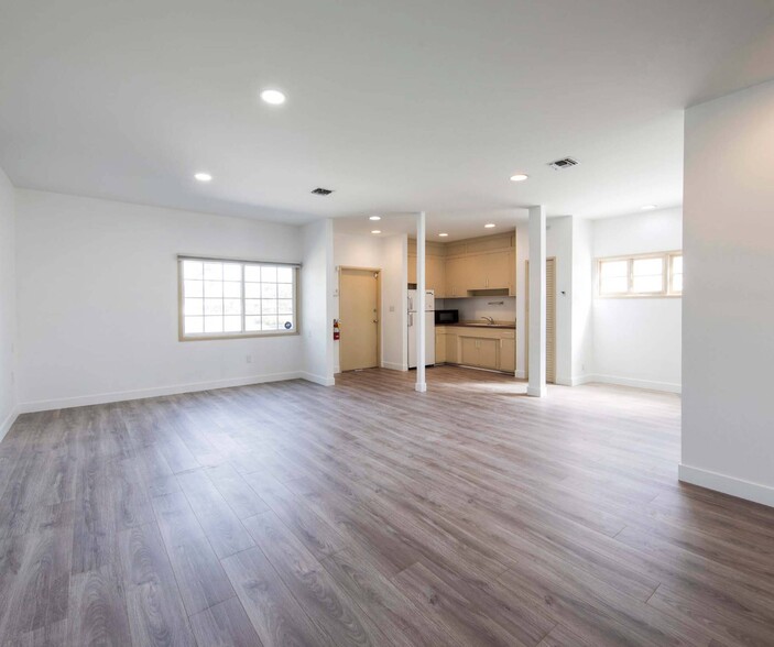 734-736 N Highland Ave, Los Angeles, CA en venta - Foto del edificio - Imagen 3 de 21