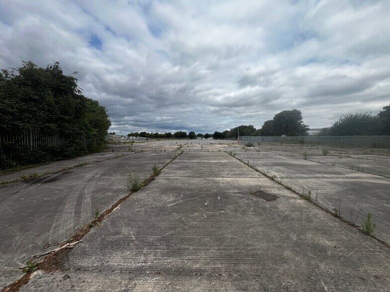 3/3A Quartermaster Road, Westbury en alquiler - Foto del edificio - Imagen 2 de 3