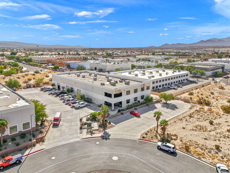 72203 Adelaid St, Thousand Palms, CA en venta - Foto del edificio - Imagen 3 de 90