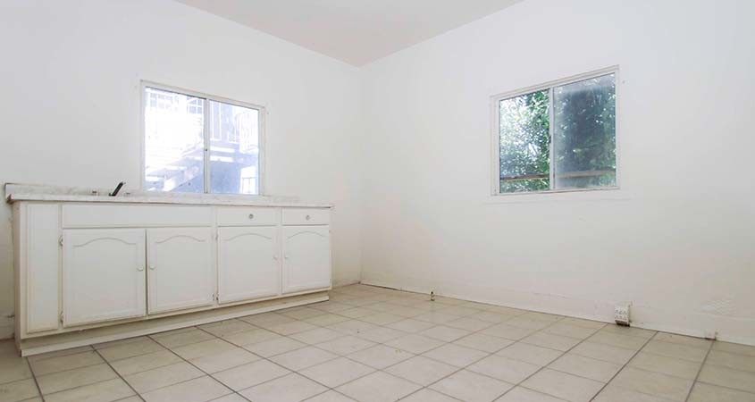 961 W 47th St, Los Angeles, CA en venta - Foto del interior - Imagen 3 de 14