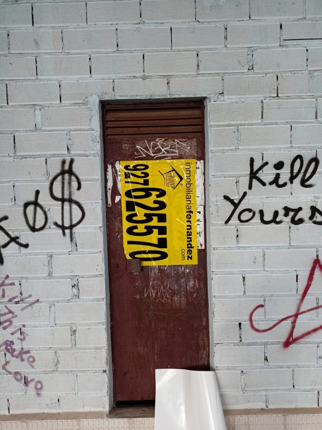 Local en Cáceres en alquiler Foto del edificio- Imagen 1 de 2