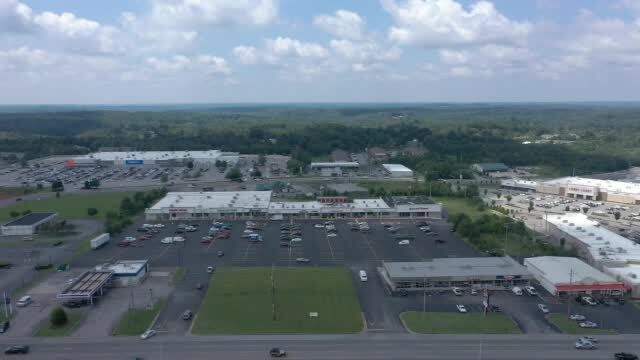 430-464 Highway 46 S, Dickson, TN en alquiler - Vídeo de anuncio comercial - Imagen 2 de 4