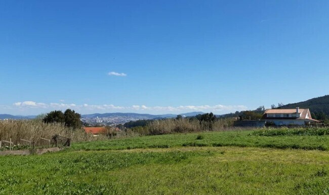 Más detalles de de Igrexa Das Roteas, Vigo - Terreno en alquiler