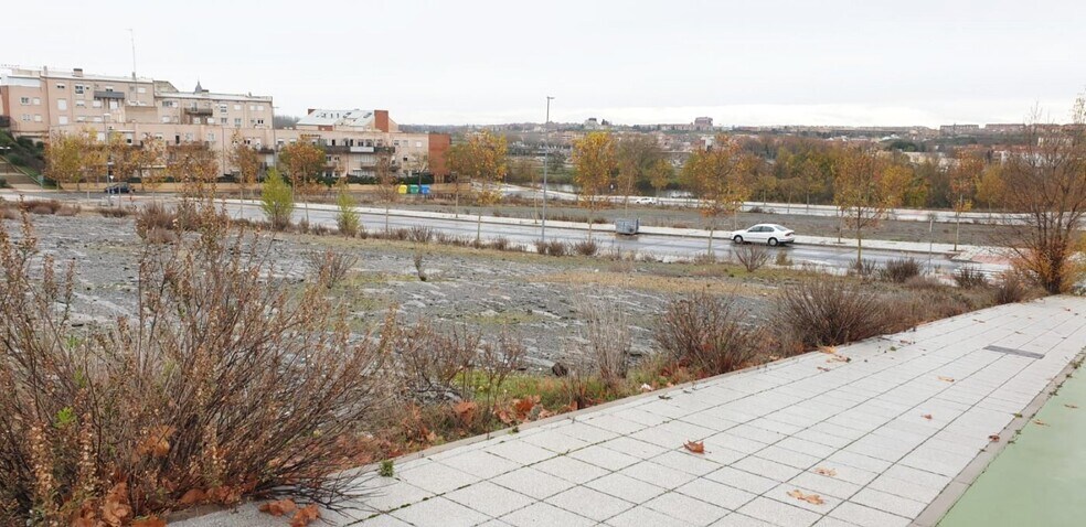 Calle Luciano González Egido, 9, Salamanca, Salamanca en alquiler - Foto del edificio - Imagen 3 de 11