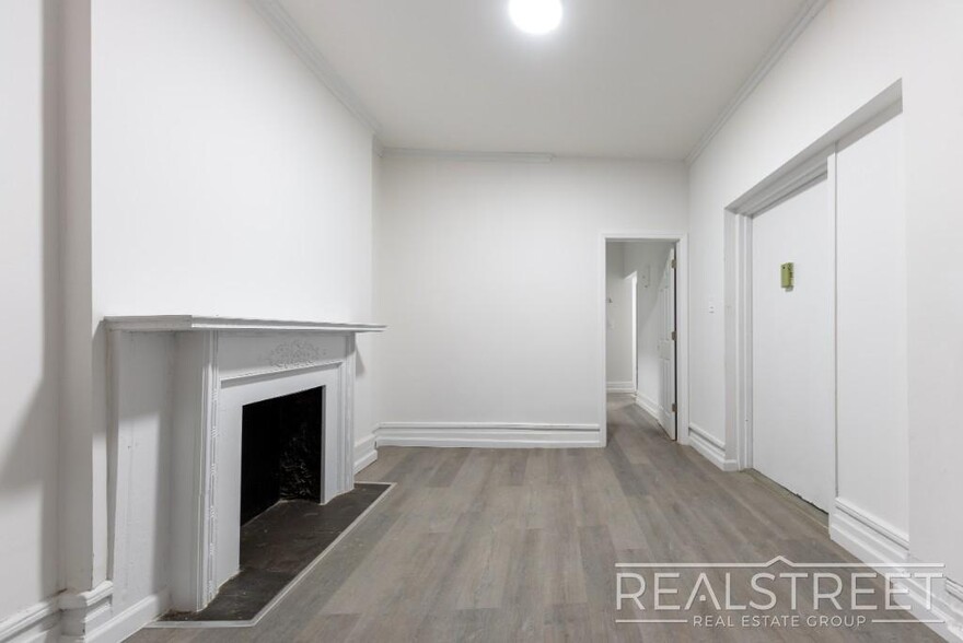 15 Washington Ter, New York, NY en venta - Foto del interior - Imagen 3 de 15