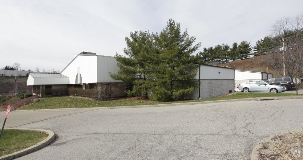 400 Business Center Dr, Pittsburgh, PA en alquiler - Foto del edificio - Imagen 3 de 5