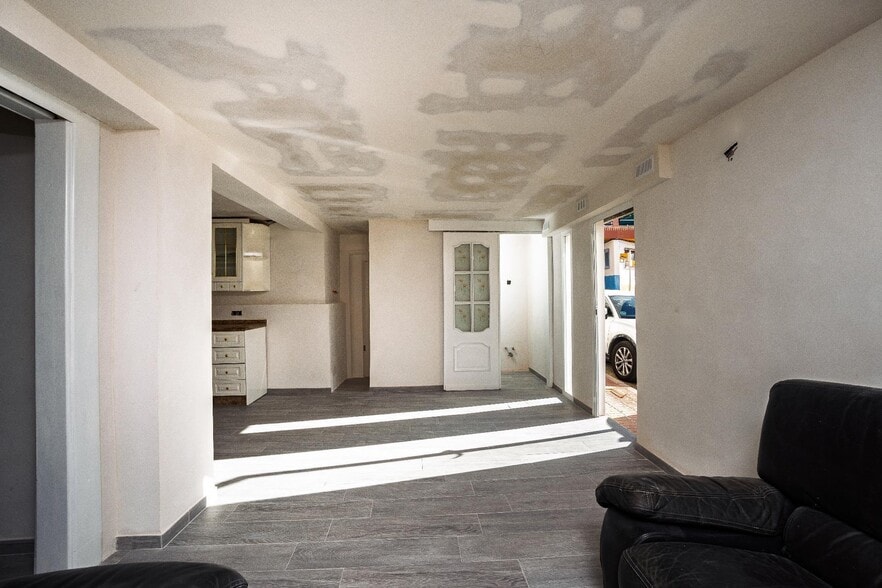 Local en Benidorm, Alicante en venta - Foto del edificio - Imagen 3 de 25