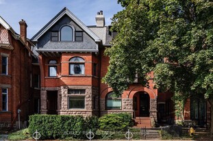 554 Spadina Cres, Toronto ON - Inmueble