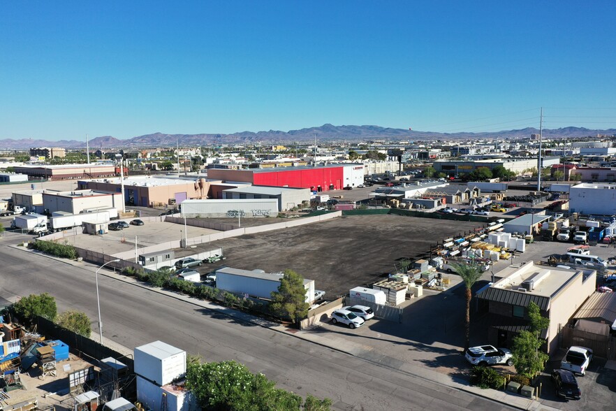 3909 W Dewey Dr, Las Vegas, NV en alquiler - Vista aérea - Imagen 3 de 6