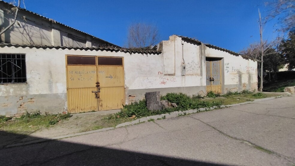 Local en La Puebla de Montalbán, Toledo en venta - Foto del edificio - Imagen 3 de 10