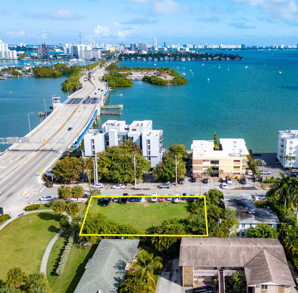 7880-7860 NE Bayshore ct, Miami, FL en venta - Foto del edificio - Imagen 3 de 12