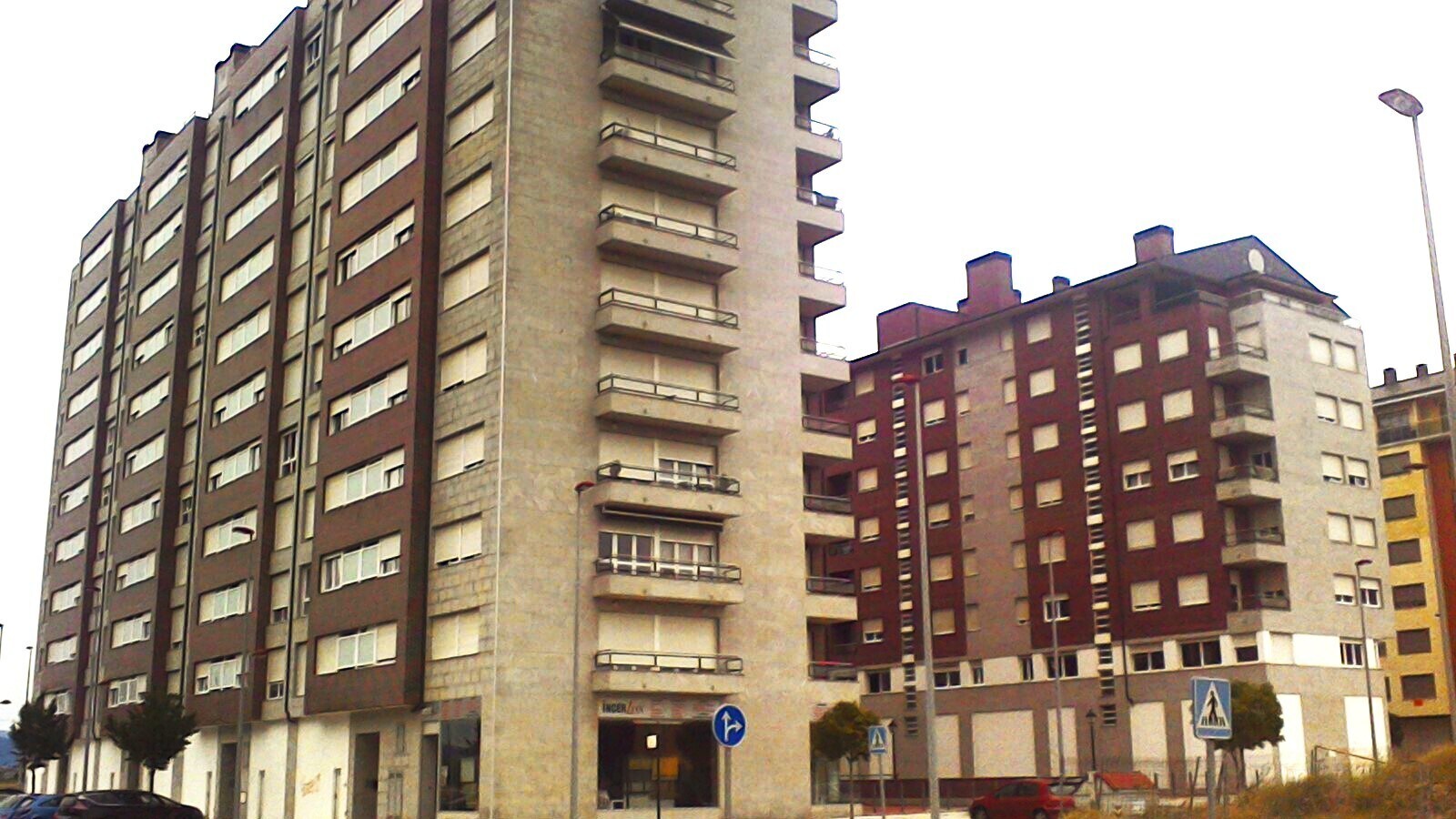 Calle de Clara Campoamor, Ponferrada, León en venta Foto del edificio- Imagen 1 de 15