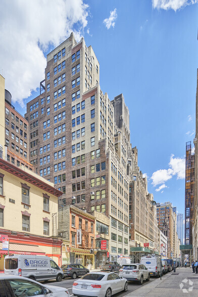 251 W 30th St, New York, NY en alquiler - Foto del edificio - Imagen 1 de 6