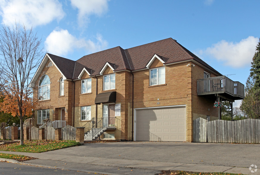 210 Jacey Anne Dr, Richmond Hill, ON en venta - Foto del edificio - Imagen 1 de 16