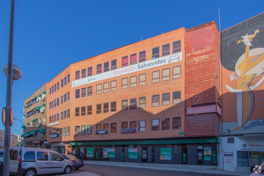Calle de Begoña, 16, Coslada, Madrid en alquiler - Foto del edificio - Imagen 2 de 2