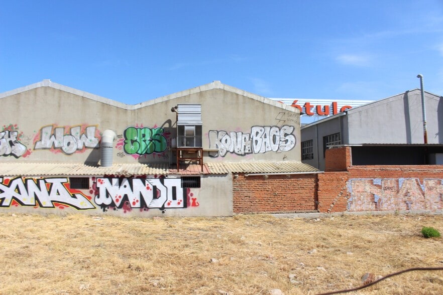 Nave en Fuenlabrada, Madrid en venta - Foto del interior - Imagen 2 de 19