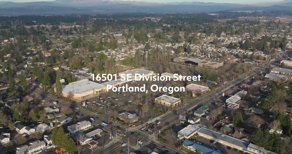 16501 SE Division St, Portland, OR en venta - Vídeo de anuncio comercial - Imagen 2 de 18