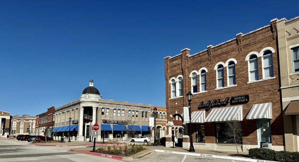 300-900 Parker Sq, Flower Mound, TX en alquiler - Foto del edificio - Imagen 3 de 25