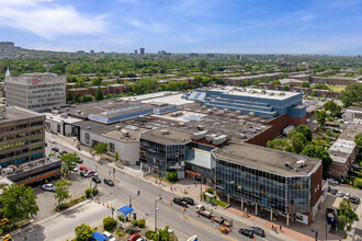 6600-6830 Ch De La Côte-des-Neiges, Montréal, QC - VISTA AÉREA  vista de mapa