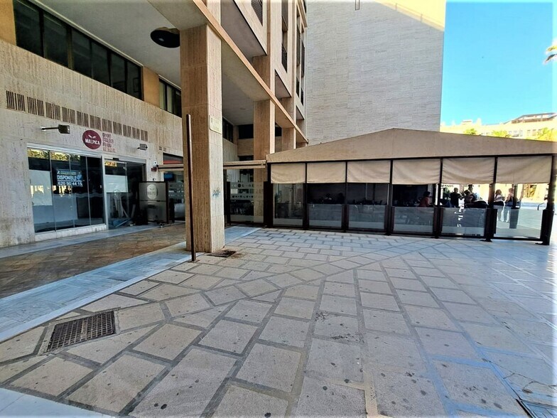 Local en El Ejido, Almería en venta - Foto del edificio - Imagen 2 de 9