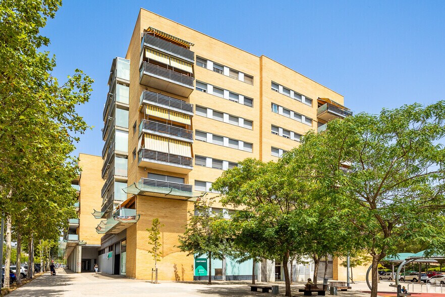 Edificio residencial en Viladecans, Barcelona en venta - Foto principal - Imagen 1 de 1