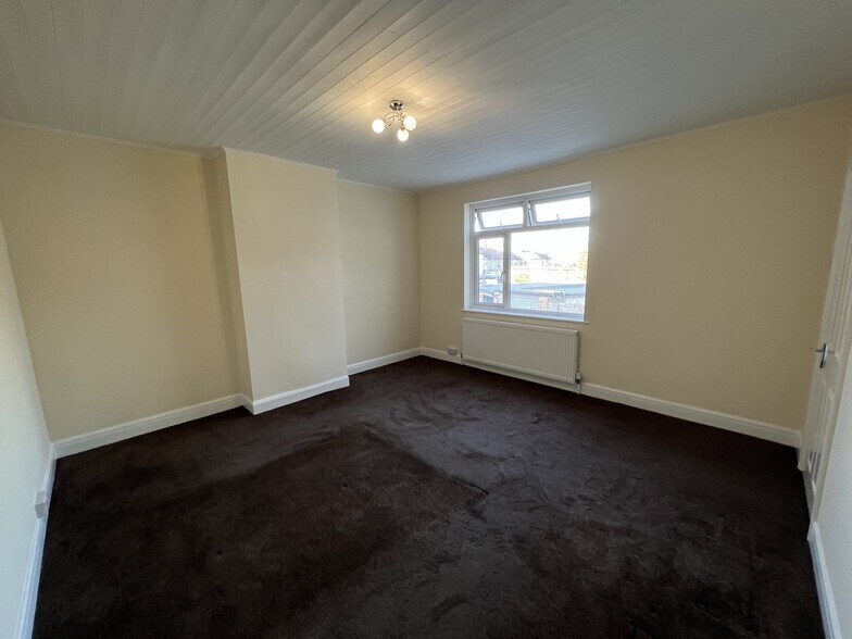 70 Rainham Rd, Rainham en venta - Foto del interior - Imagen 2 de 2