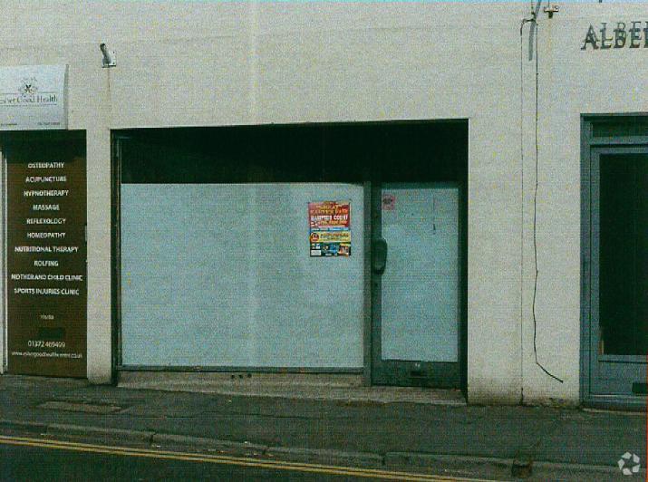 6-8 Church St, Esher en venta - Foto del edificio - Imagen 2 de 4