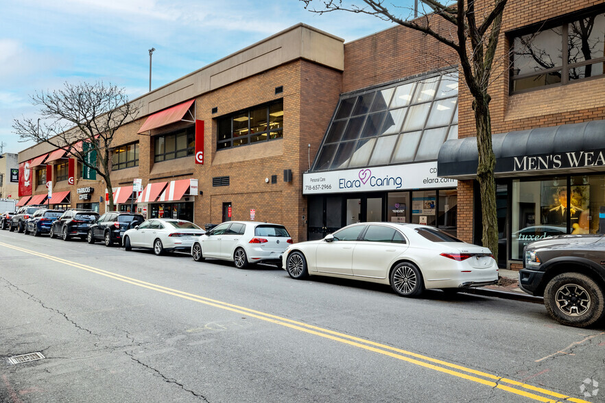 6902-7000 Austin St, Forest Hills, NY en alquiler - Foto del edificio - Imagen 2 de 6