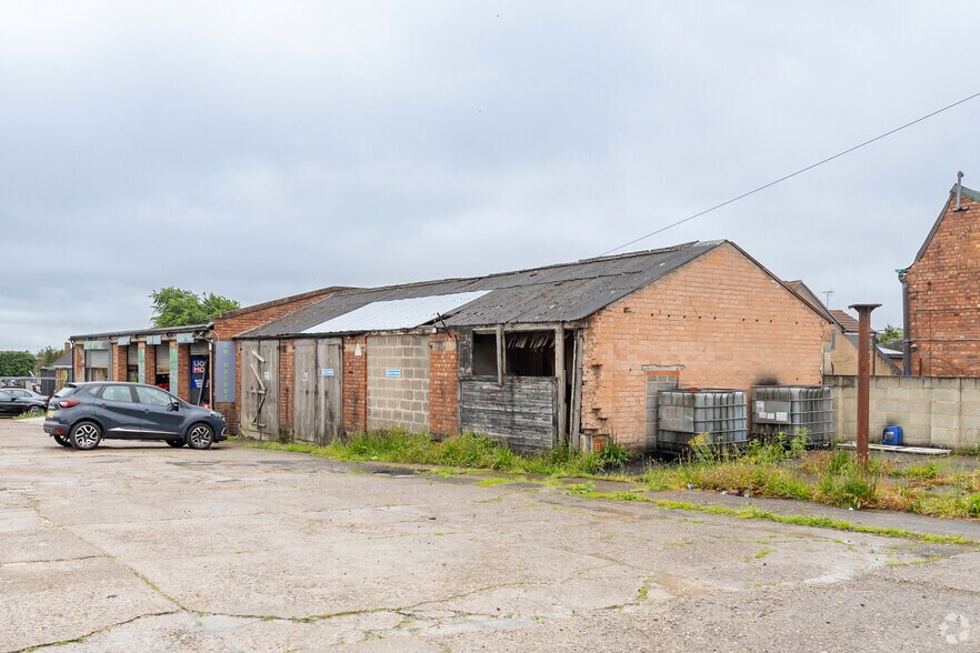 Kirkland Av, Mansfield en venta - Foto del edificio - Imagen 2 de 2