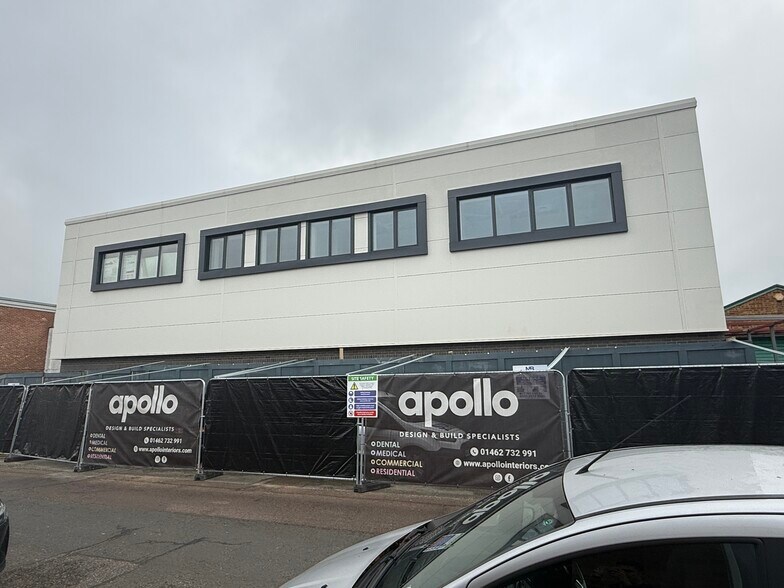 8-9 Station Clos, Potters Bar en venta - Foto del edificio - Imagen 1 de 7