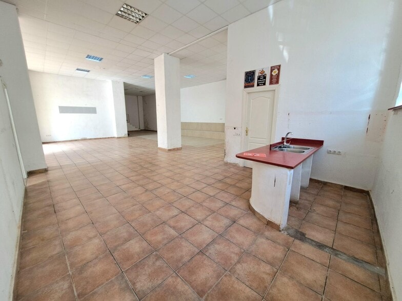 Local en Carcaixent, Valencia en alquiler - Foto del interior - Imagen 2 de 14