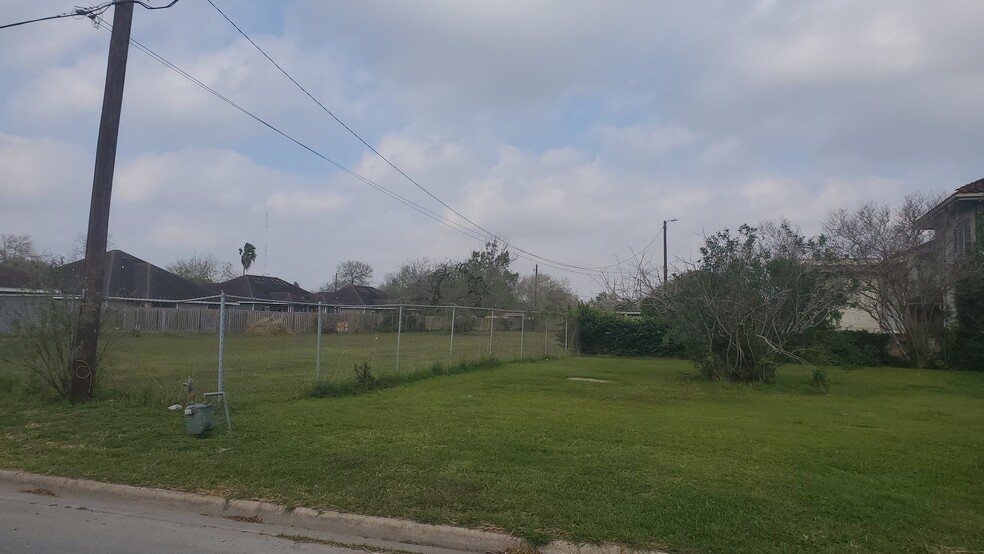 404 Riverside Blvd, Brownsville, TX en venta - Foto del edificio - Imagen 2 de 6