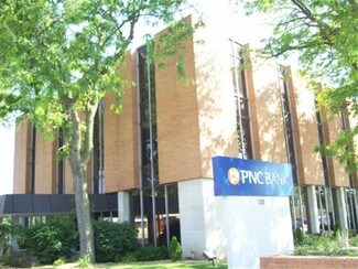 Más detalles de 130 S State St, Belvidere, IL - Oficina en venta