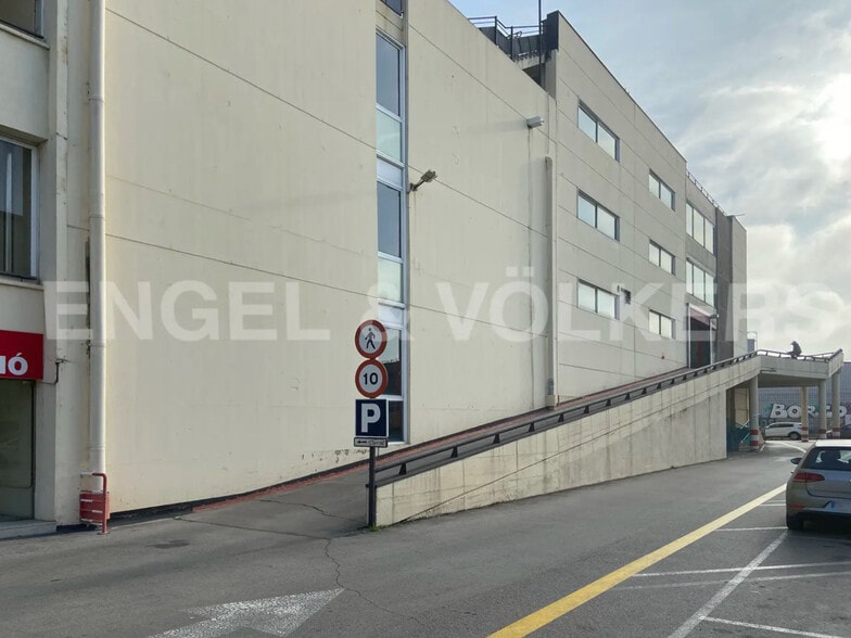 Local en El Prat de Llobregat, Barcelona en venta - Foto del edificio - Imagen 3 de 6