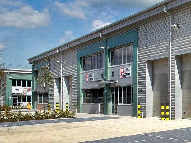 Cowley Mill Rd, Uxbridge en alquiler Foto del edificio- Imagen 1 de 2