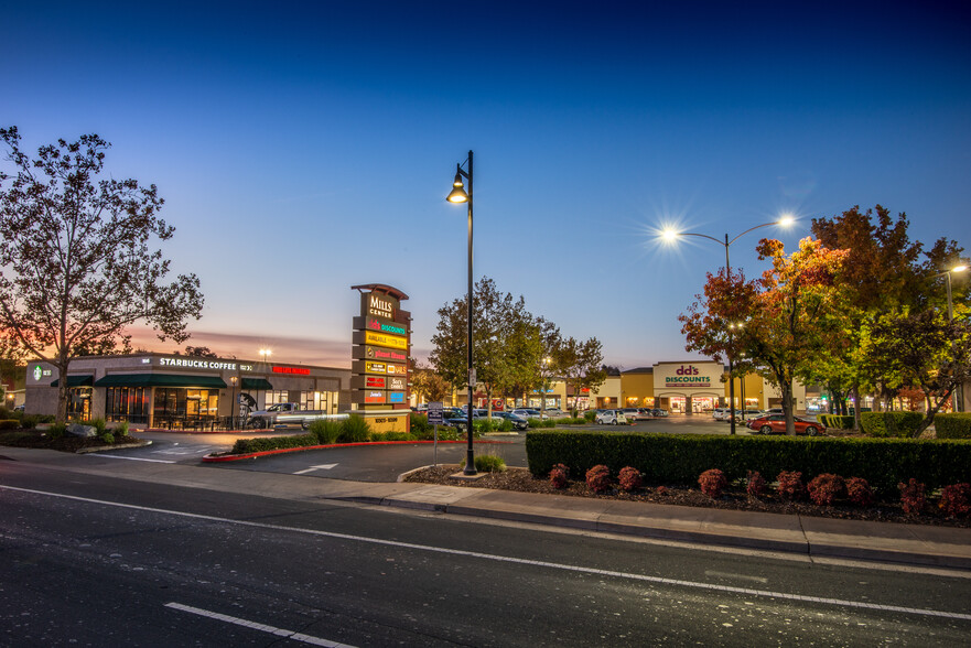 10301-10385 Folsom Blvd, Rancho Cordova, CA en alquiler - Foto del edificio - Imagen 1 de 1