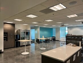 2000 Sierra Point Pky, Brisbane, CA en alquiler Foto del interior- Imagen 1 de 7