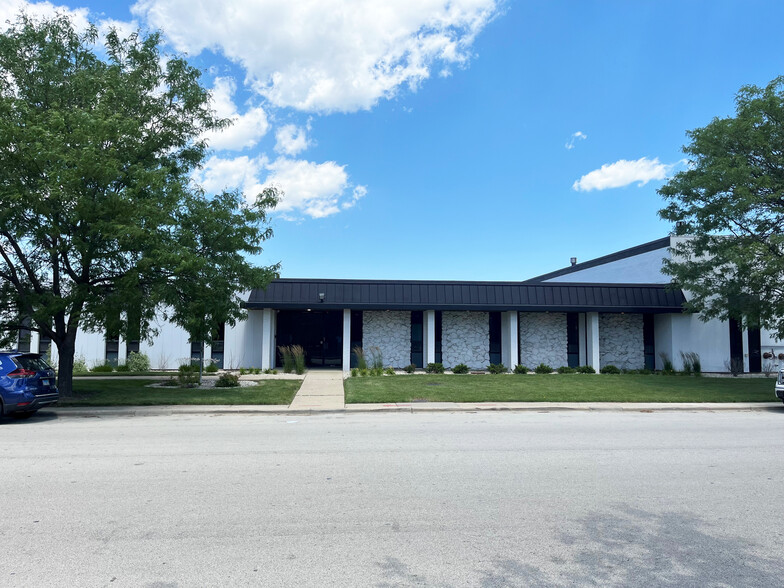 1400 Greenleaf Ave, Elk Grove Village, IL en venta - Foto del edificio - Imagen 1 de 2